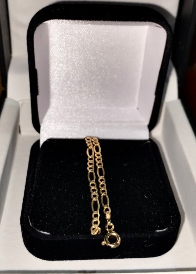 ESCLAVA DE ORO